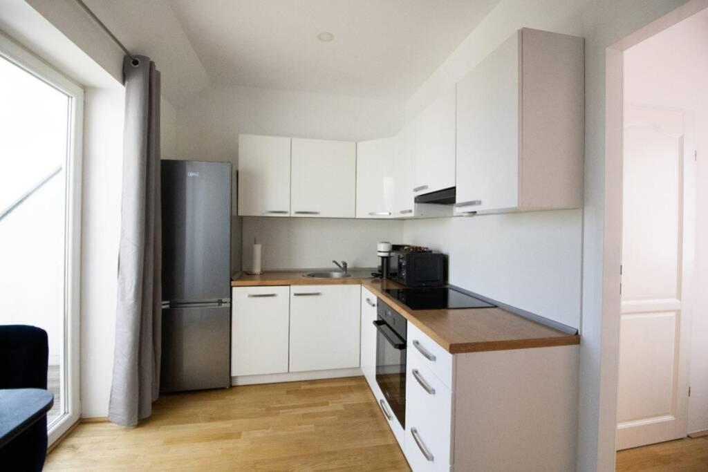 Apartament Sunny & Cozy Penthouse With Balcony L Dg4'14 Wiedeń Zewnętrze zdjęcie